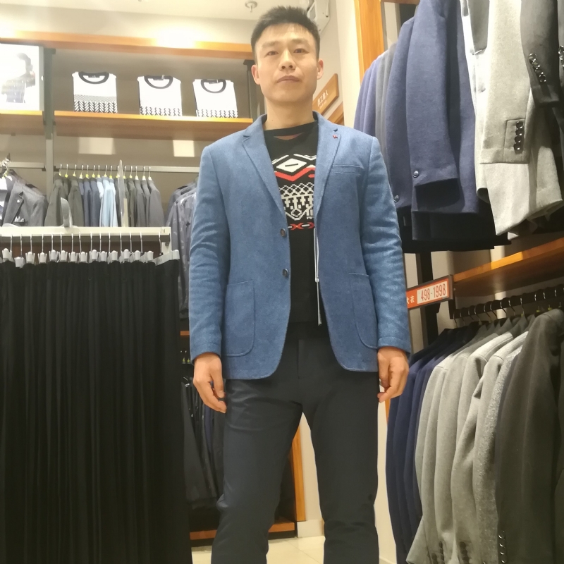 一只蚂蚁的第一张照片--北京蓝颜知己交友网